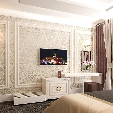 Hotel Boutique And Tsarevets Veliko Tárnovo